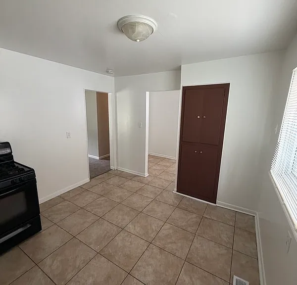 29708 Grandview St — Photo 5