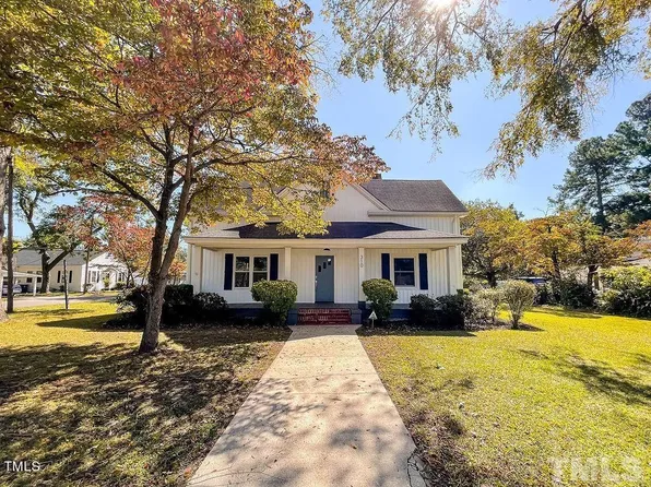 310 N McKay Ave, Dunn, NC 28334