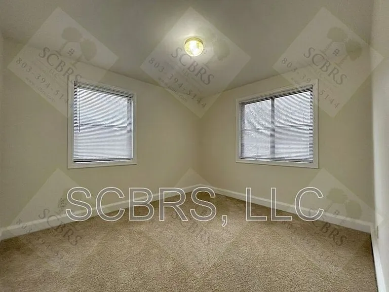 225 Myron Cir #225 — Photo 6