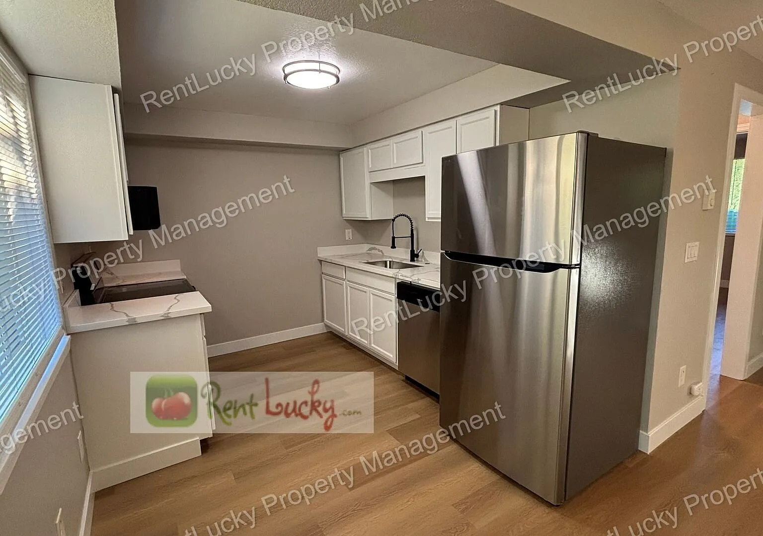 Completely Remodeled!! Fabulous 2-Bedroom Unit In Nice 4-Plex In Pacific!! — Photo 1