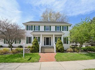 1613 Brookside Ln, Waunakee, WI 53597