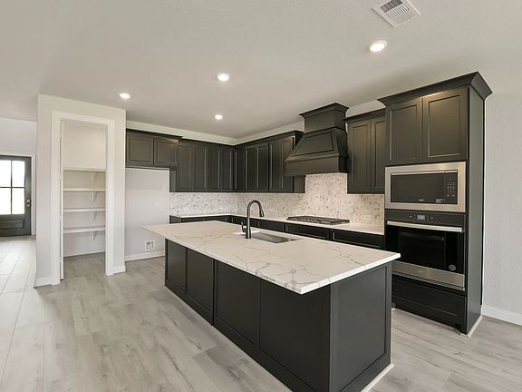 Plan 4059 kitchen