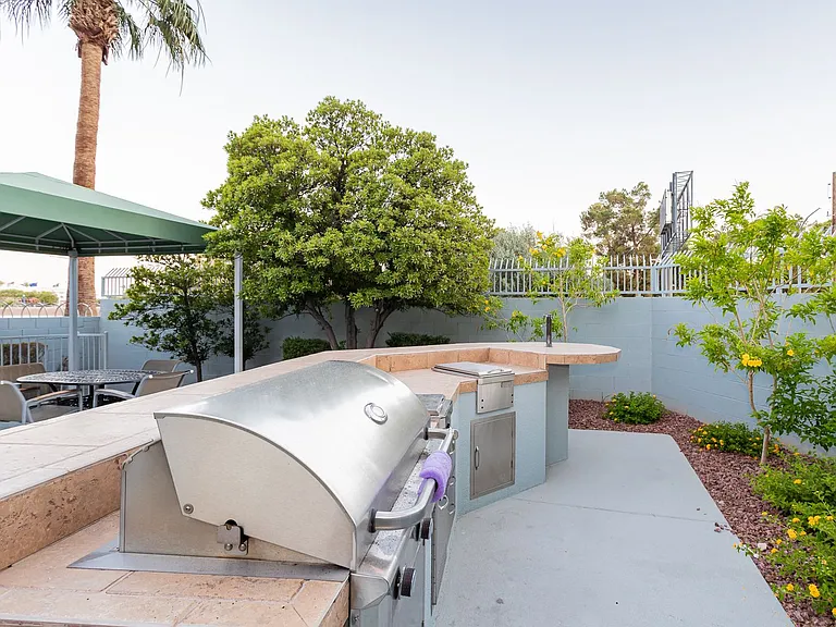 360 E Desert Inn Rd #1502 — Photo 11