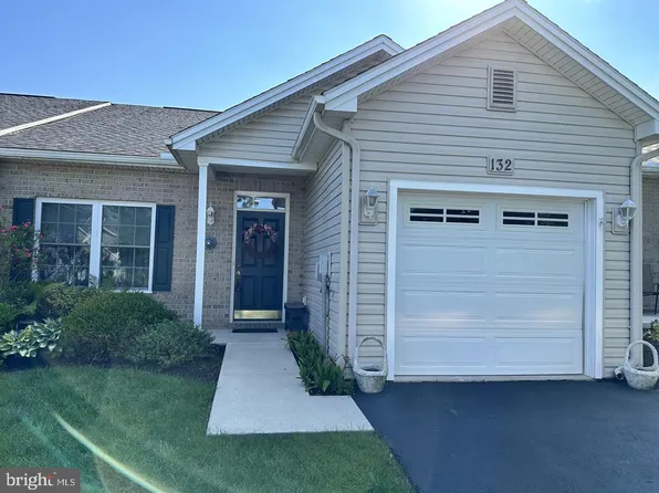 132 Lehman Dr, Carlisle, PA 17013