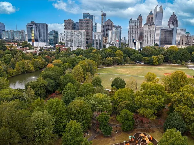 1080 Peachtree St NE #1306 — Photo 45