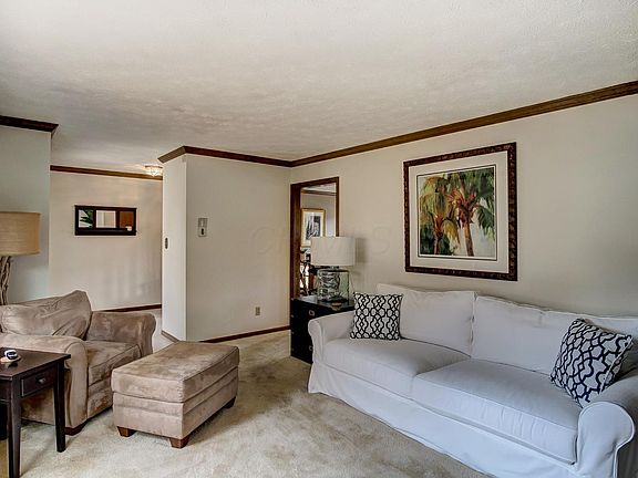 5th image of 11460 Windridge Dr NW