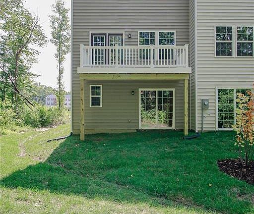 5th image of 100 McCormick Pl