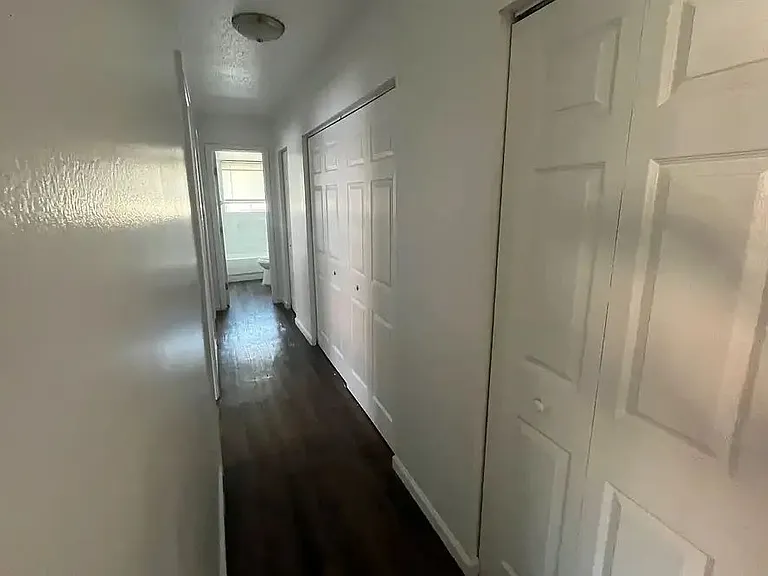 Genesis Apartments — Photo 12