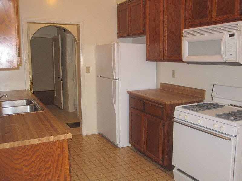 1st image of 7815 Crenshaw Blvd APT 6