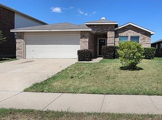 9036 Napa Valley Trl, Fort Worth, TX 76244