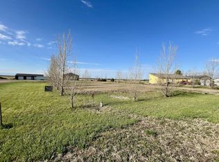 Dacey Ave, Pierre, SD 57501