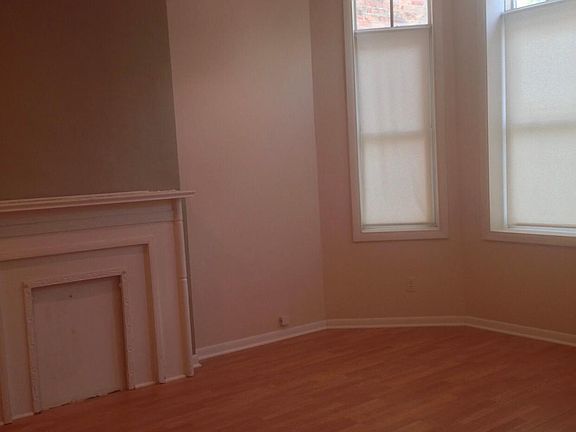 3rd image of 3551 S Wallace St #1