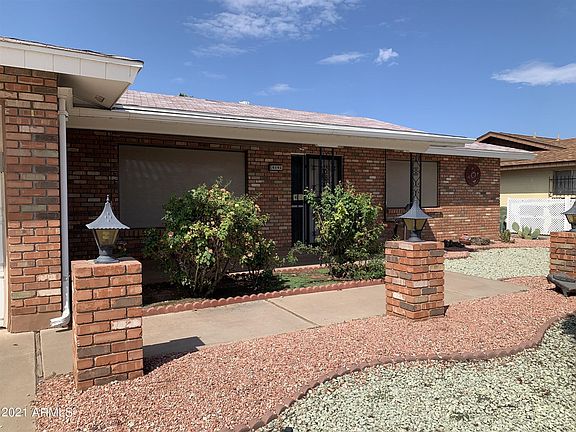 5th image of 4142 E Crescent Ave