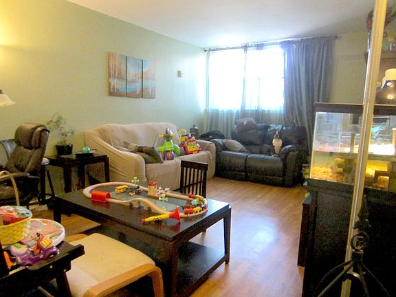 3rd image of 3226 Ampere Ave #1