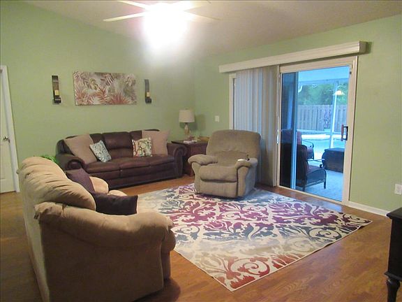 5th image of 8200 Leafcrest Dr