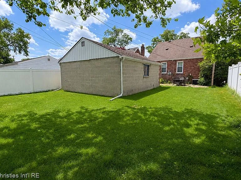 2990 Oakshire Ave — Photo 26