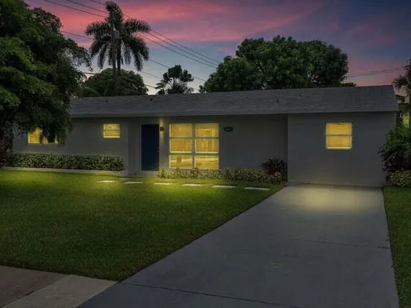 2001 Collier Ave, Lake Worth, FL 33461