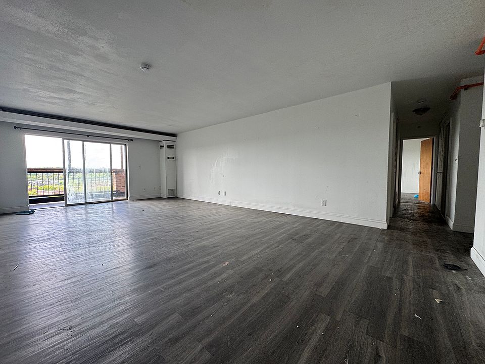 1st image of 120PHC Hillside Ave #Penthouse C1