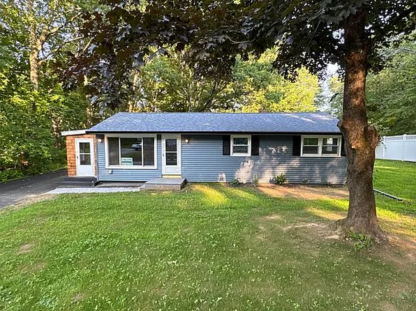 44 Richmond Rd, Putnam, CT 06260