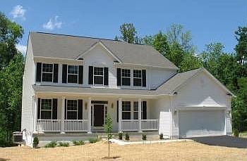 2nd image of 140 Chimney Cir