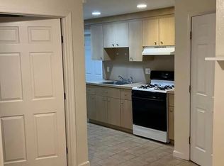 211 Chelsea St #5, Everett, MA 02149