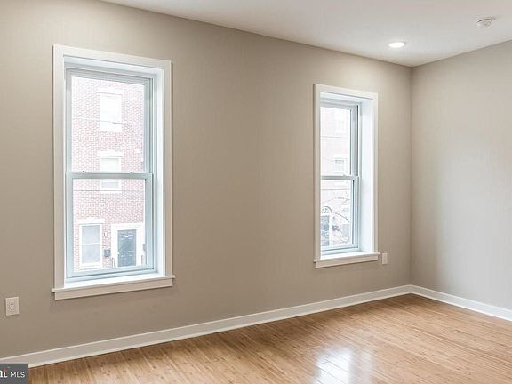 4th image of 1924 Poplar St Floor 2