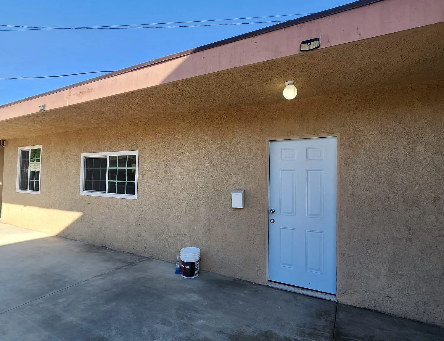 2 bed, 744 sqft, $2,199 — Photo 1