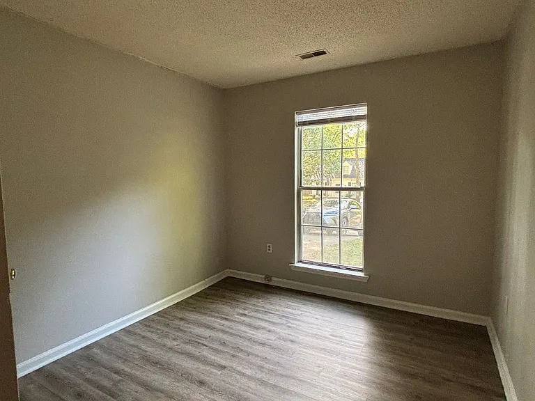 6714 Marston Ct — Photo 18