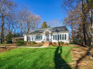 3712 Huckleberry Rd, Charlotte, NC 28210