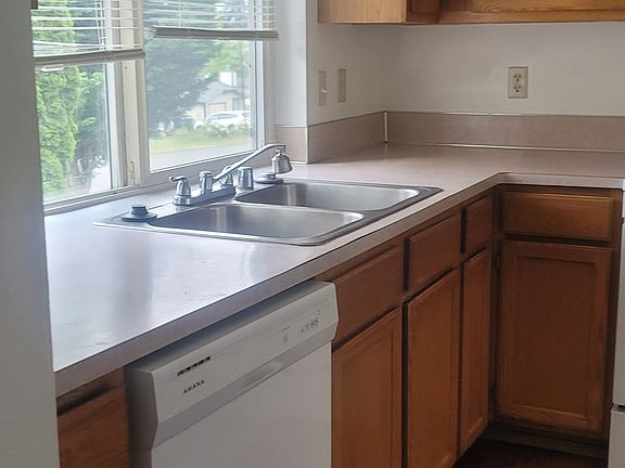 2nd image of 1765 S 39th St