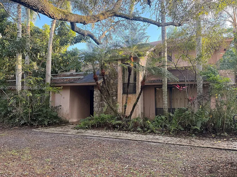 8250 SW 116th St