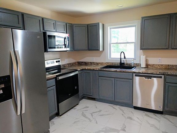 5th image of 328 Williams Cir