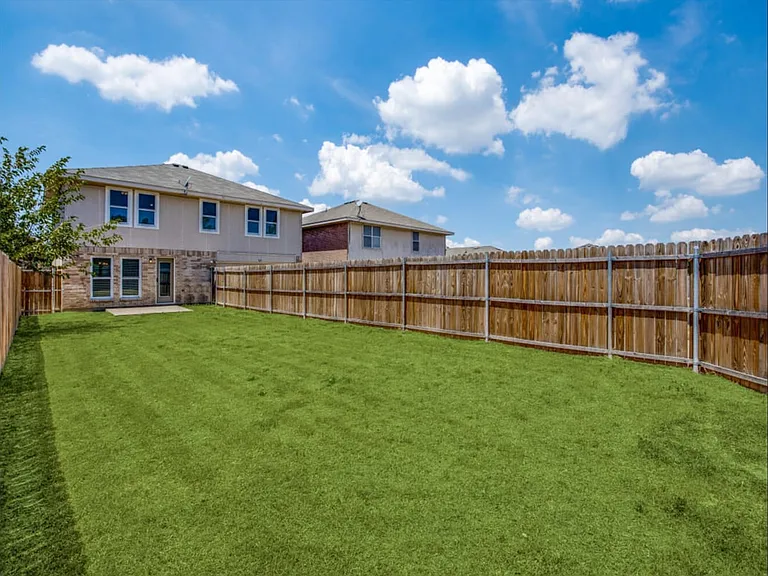 624 Canyon Pl — Photo 12