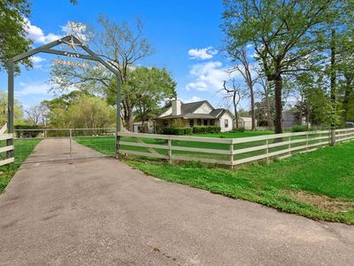 40 County Road 4536, Dayton, TX, 77535