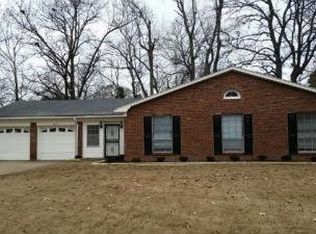 3037 S Mendenhall Rd, Memphis, TN 38118