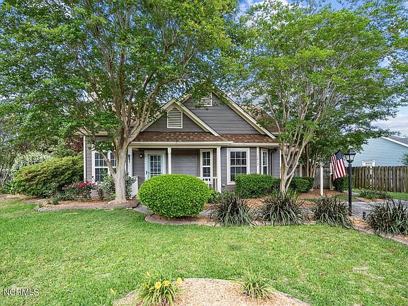 3rd image of 1213 Lacewood Court