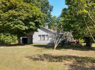 5694 Airline Rd, Fruitport, MI 49415