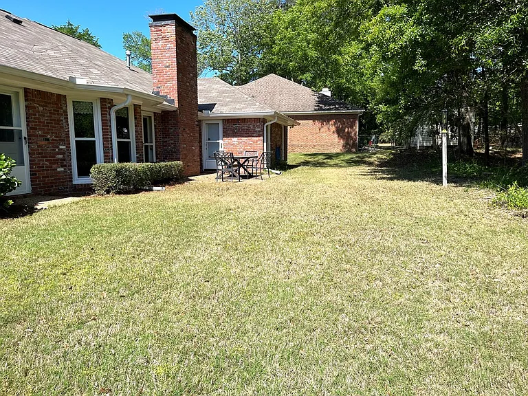 1525 Buk Ct — Photo 34