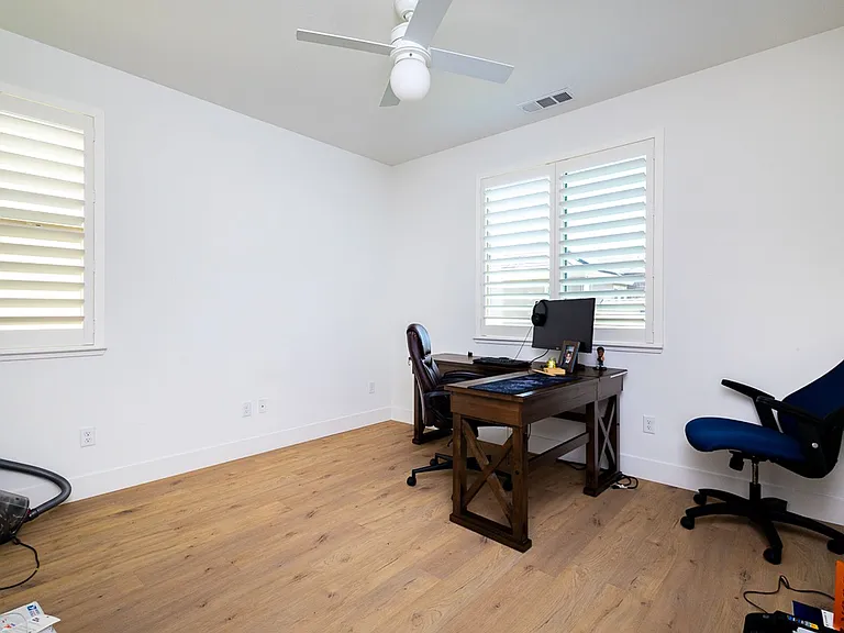 717 Wyeth Ct — Photo 24