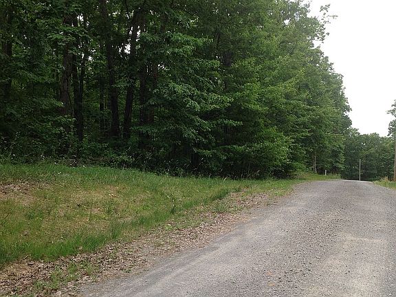 4th image of 200 Tanglewood Dr