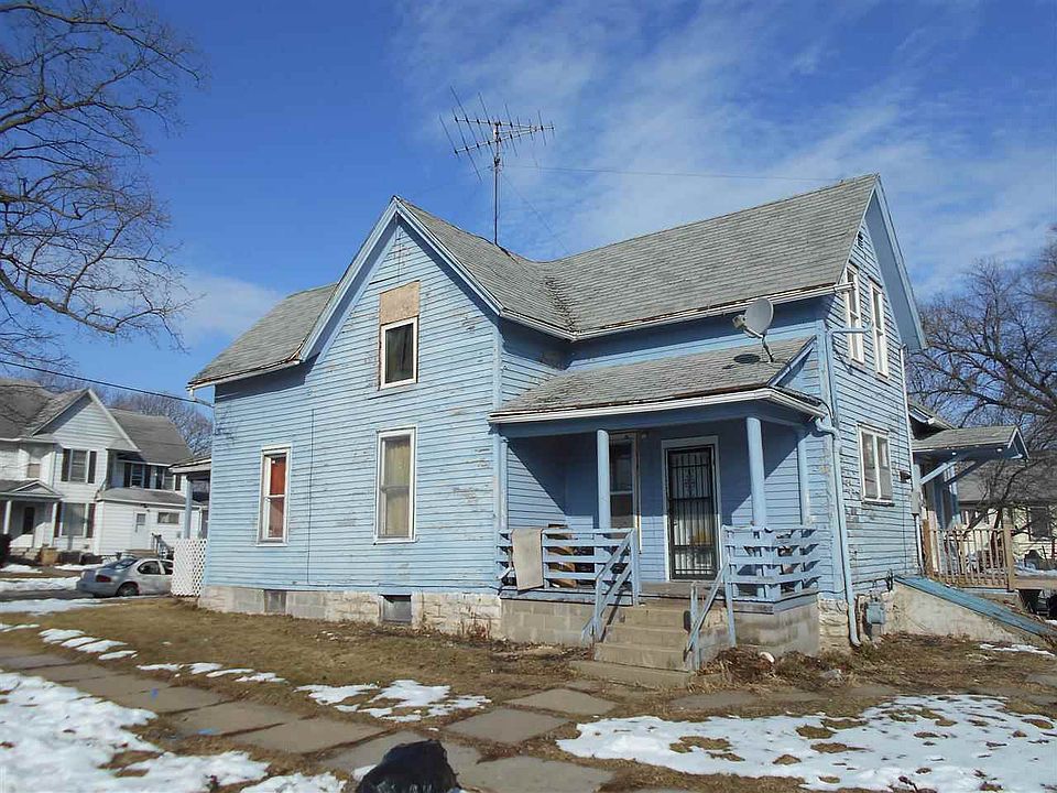 2nd image of 102 N 7th Ave