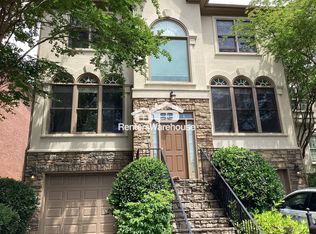 2462 Vivian Cir, Decatur, GA 30030