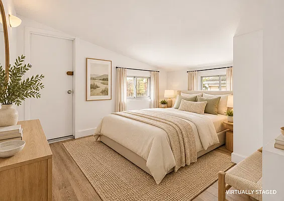Bedroom, photo 1