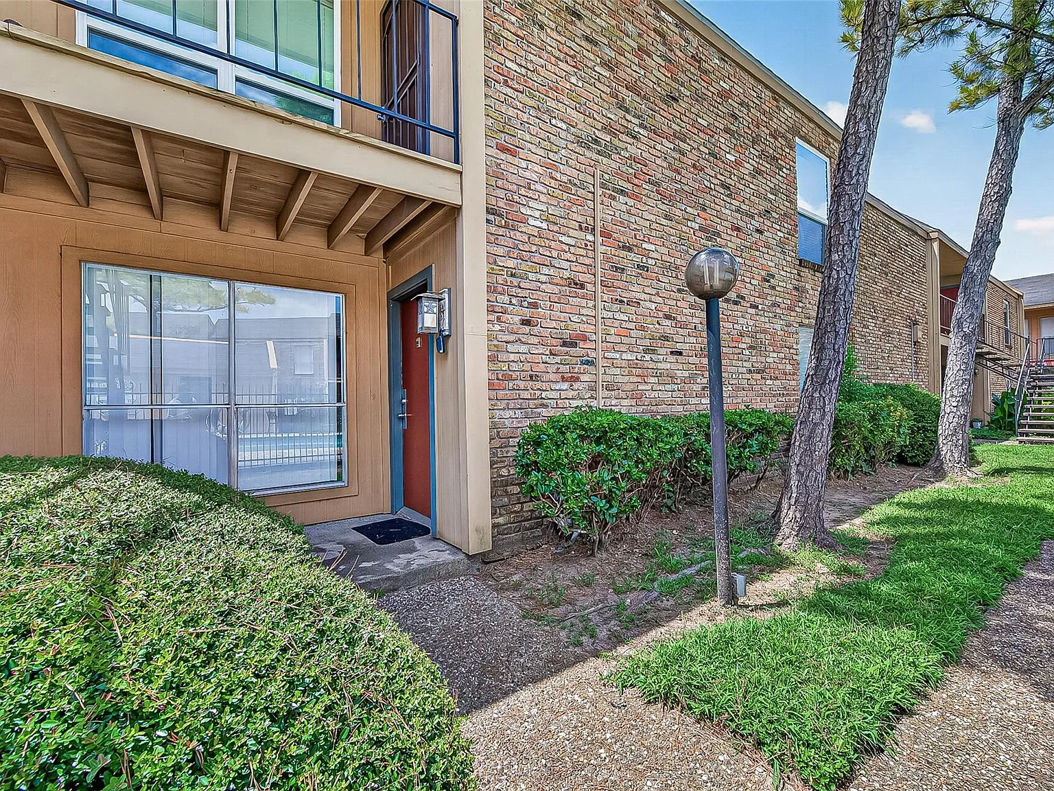 2 bed, 2.0 bath, 1077 sqft, $1,500 — Photo 4