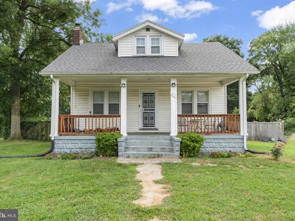 5815 Robin Ln, Suitland, MD 20746
