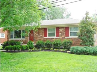 9104 Farnham Dr, Lyndon, KY 40242