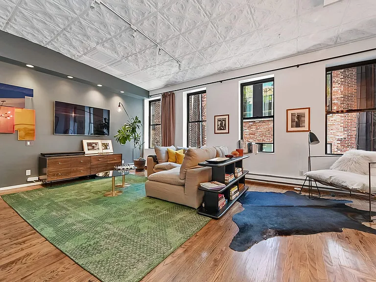 146 Reade St #3 — Photo 1