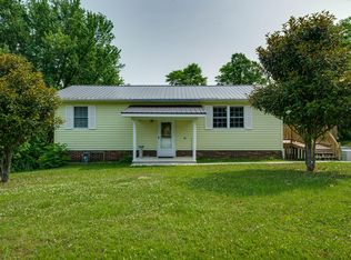 62 Sharon Dr, Crossville, TN 38555