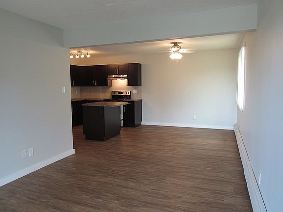 3rd image of 6727 59th Ave #202
