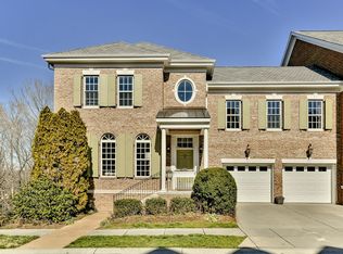 6721 Wakehurst Rd, Charlotte, NC 28226